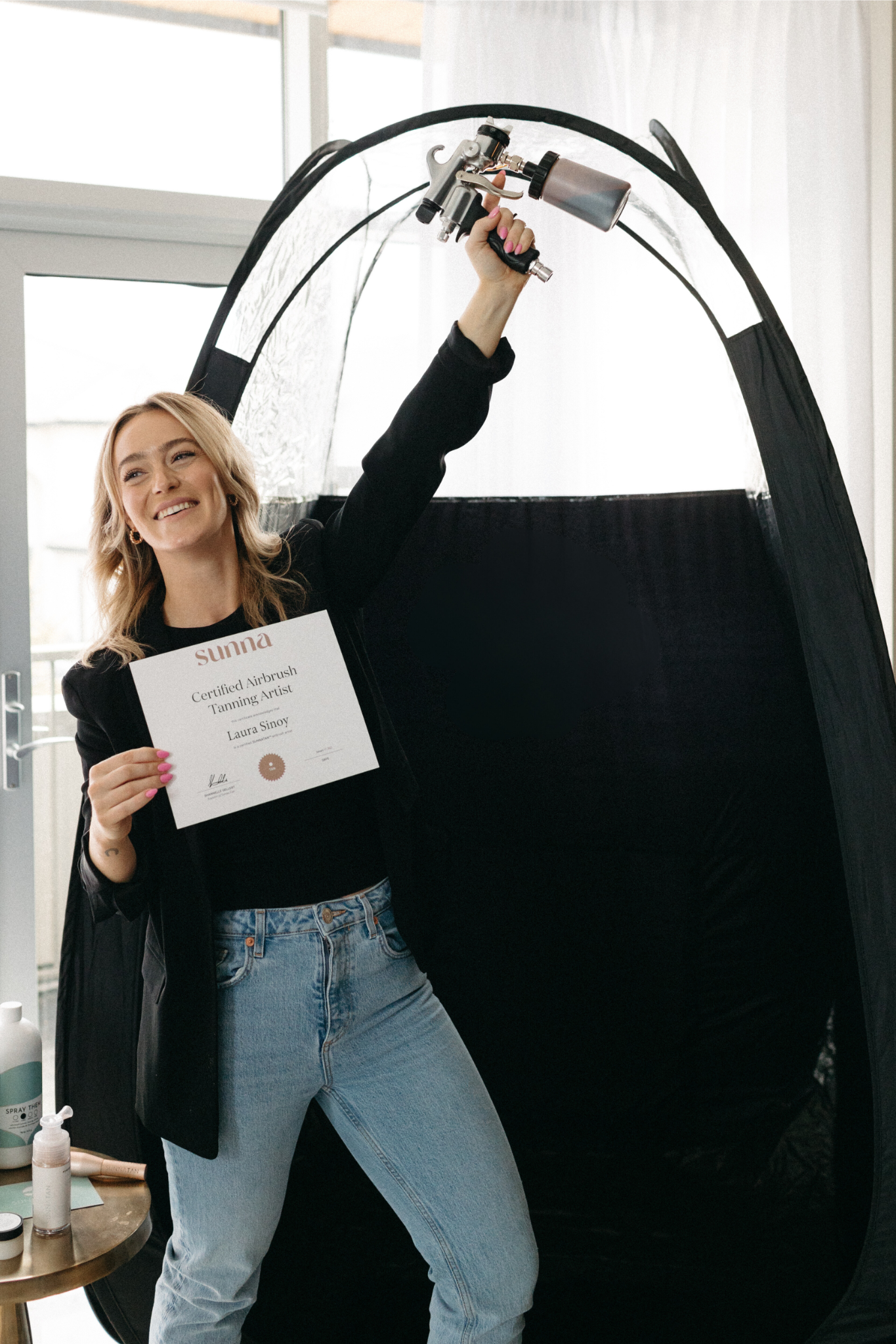 Leah Certified SunnaTan Airbrush Artist.png__PID:0bfc47fd-2d92-40cf-96c1-c094de4032a2